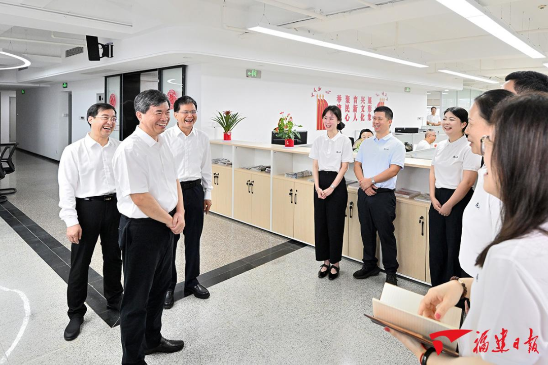 周祖翼赴省属新闻媒体调研